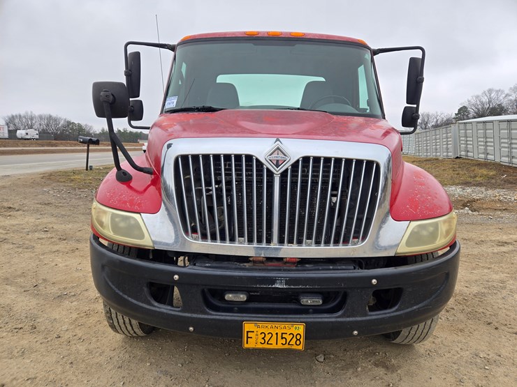 2007-international-durastar-4300-image-24