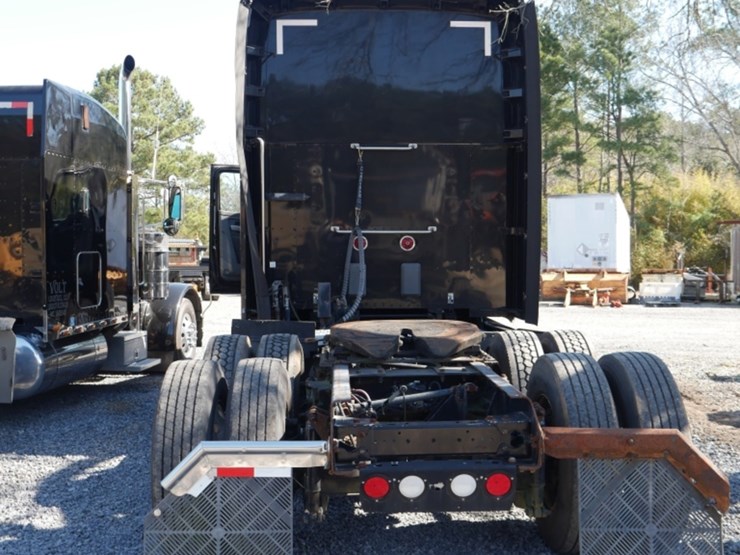 kenworth-t680-image-25