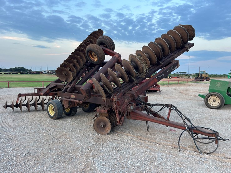 #t8059-•-miller-offset-image-4