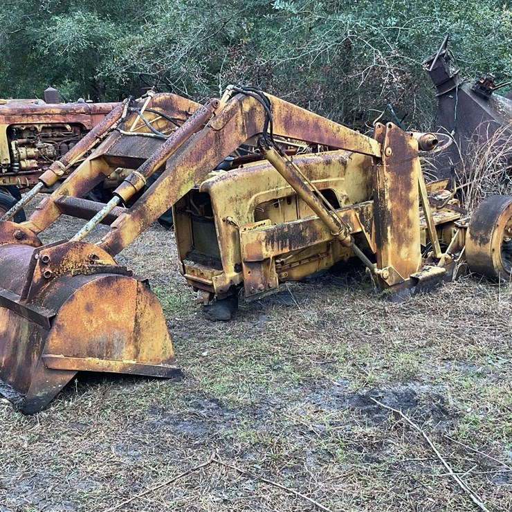 Minneapolis-Moline Parts Tractor