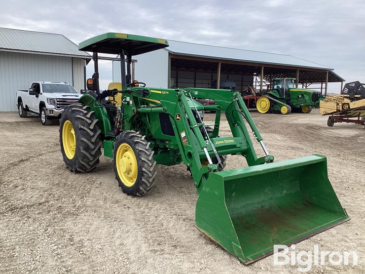 2020-john-deere-5065e-image-3