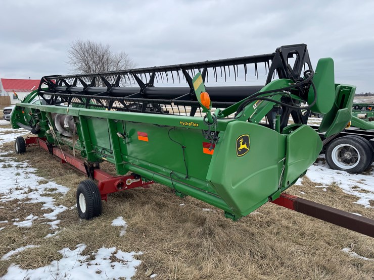 john-deere-630f-image-9