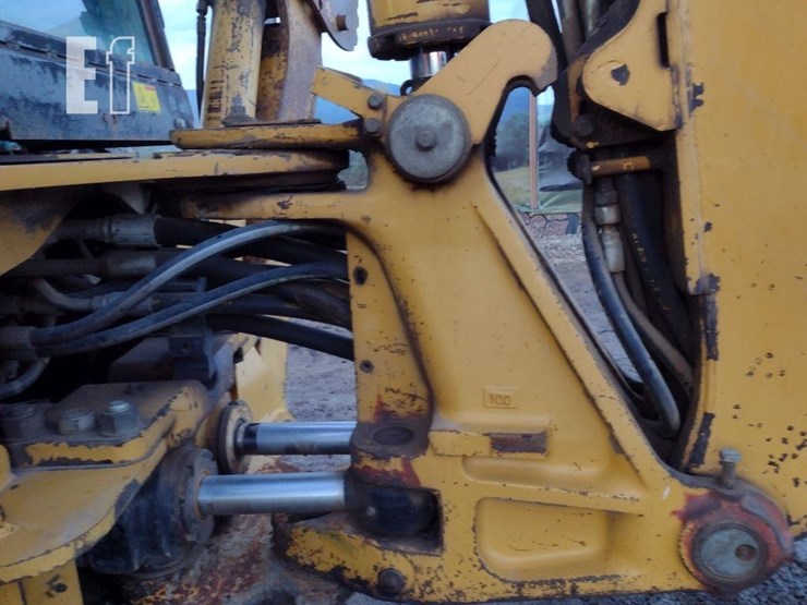 2005-caterpillar-420d-image-29