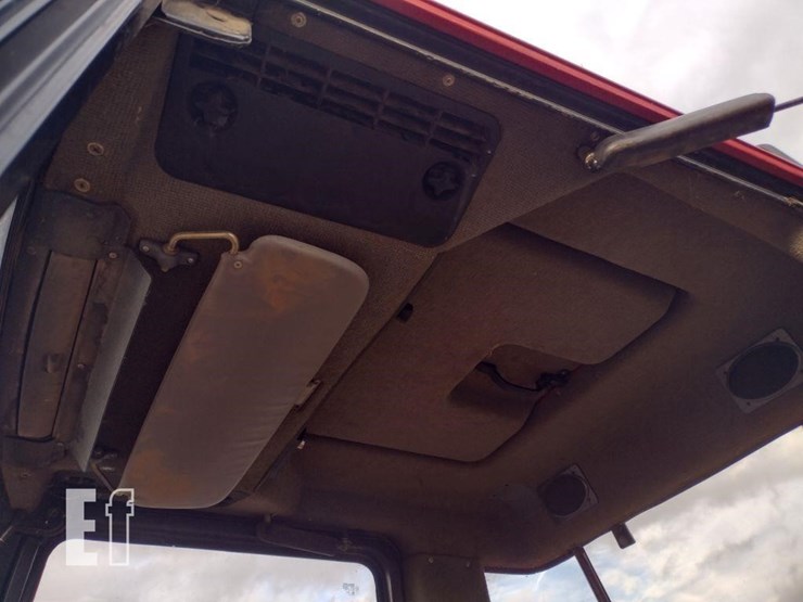 1996-case-ih-3230-image-13