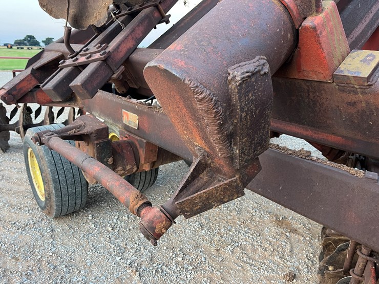 #t8059-•-miller-offset-image-5