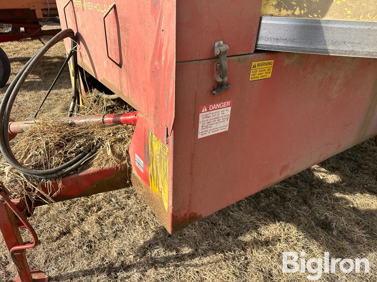 new-holland-390-image-9