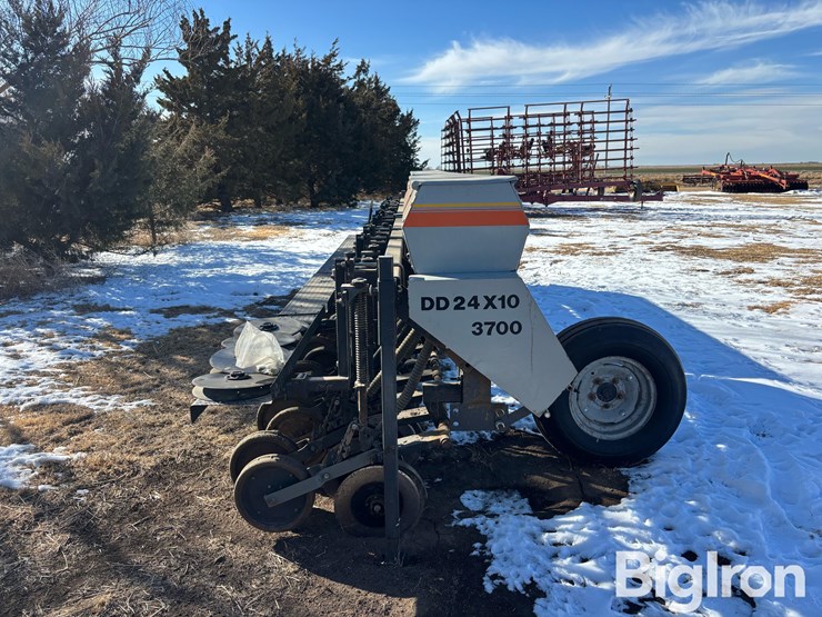 1987-crust-buster-3700-image-4