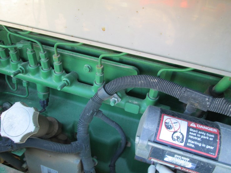 john-deere-4830-image-45