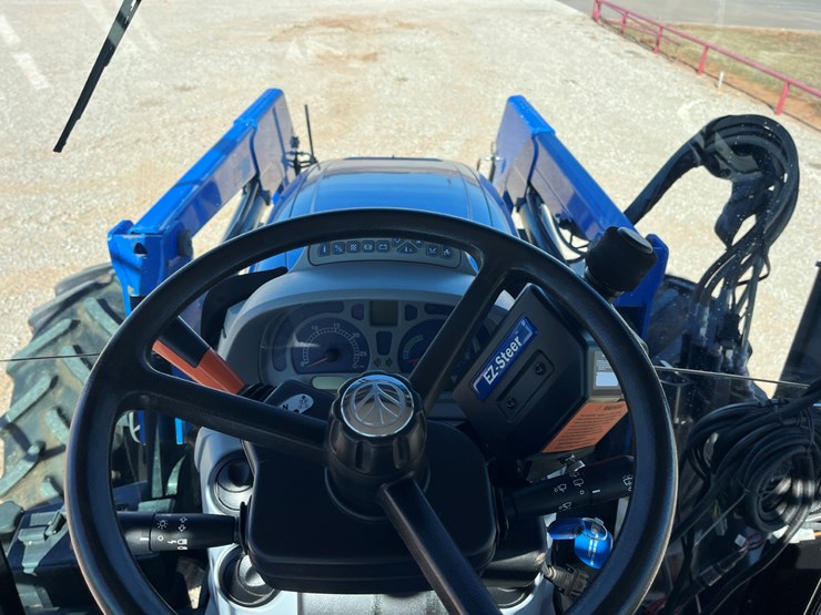 2014-new-holland-t6.175-image-24