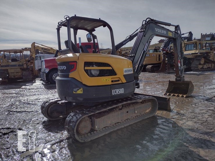 2016-volvo-ecr58d-image-49