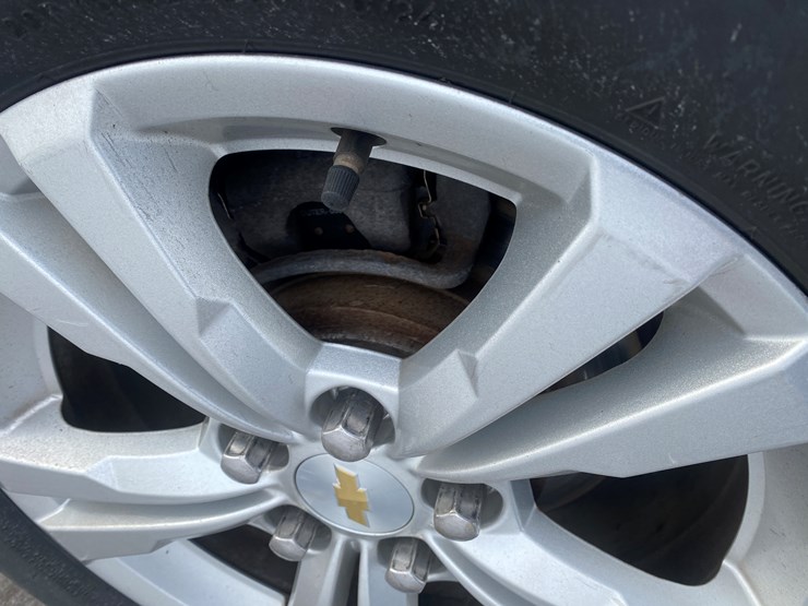 2012-chevrolet-equinox-image-35