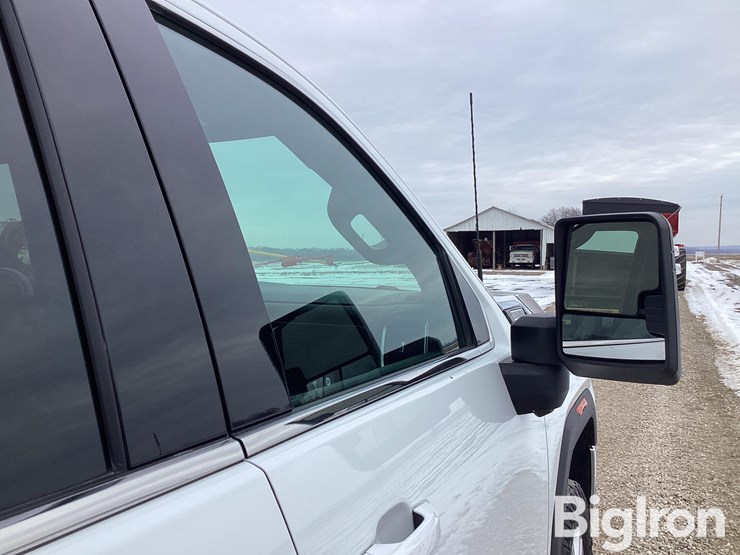 2022-gmc-sierra-3500-image-10