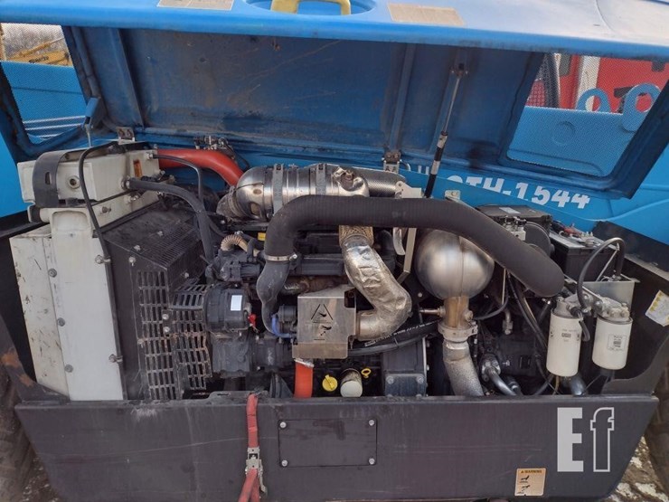 2019-genie-gth1544-image-26