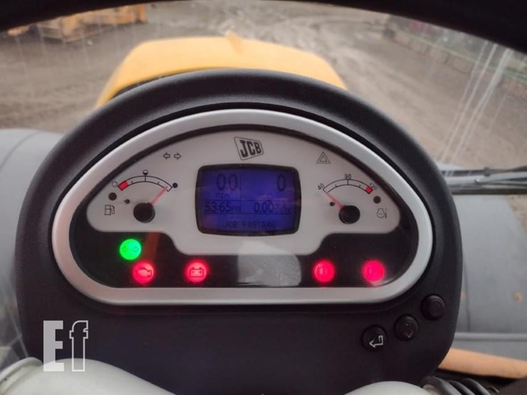 jcb-fastrac-8250-image-7