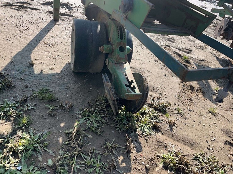 john-deere-1700-image-3