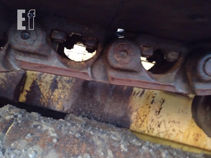 2004-komatsu-d65ex-15-image-26