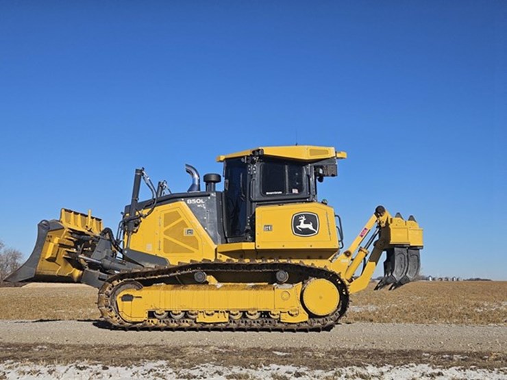 2020-deere-850l-wlt-image-7