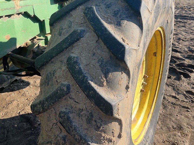 john-deere-8400-image-6