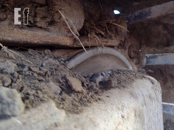 2000-deere-270c-lc-image-34