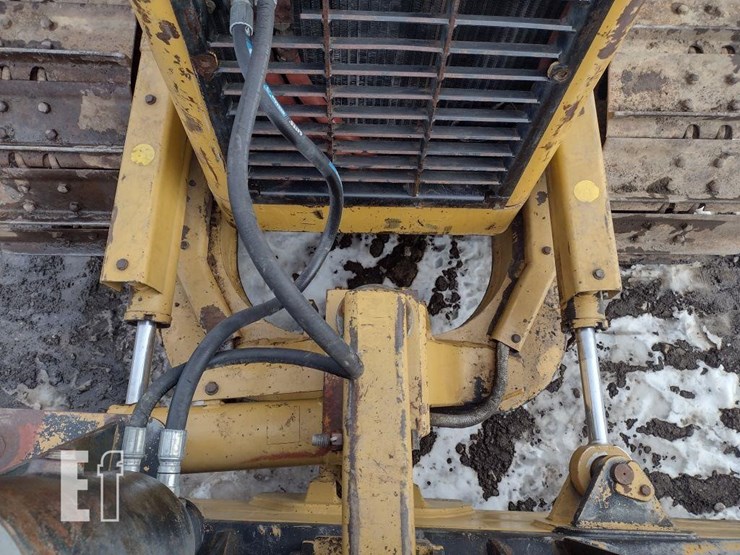 2005-caterpillar-d4g-xl-image-20