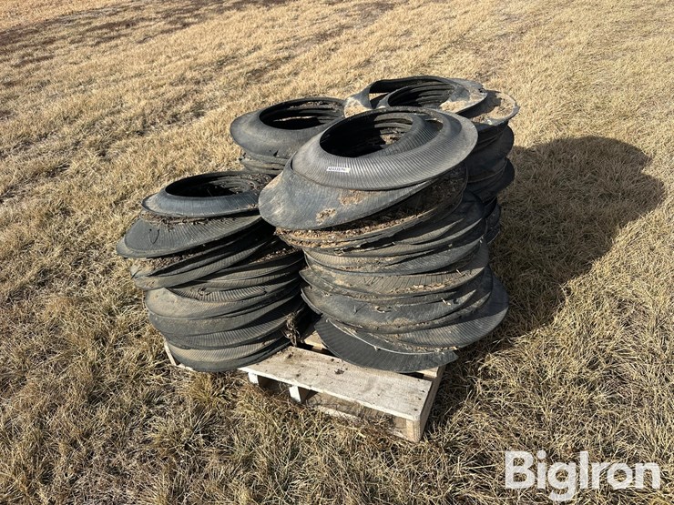 silage-pile/-tarp-tire-flats-image-3