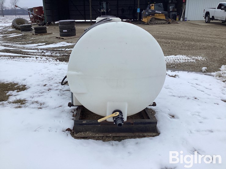 1,000-gallon-water/liquid-fertilizer-tank-on-stand-image-6