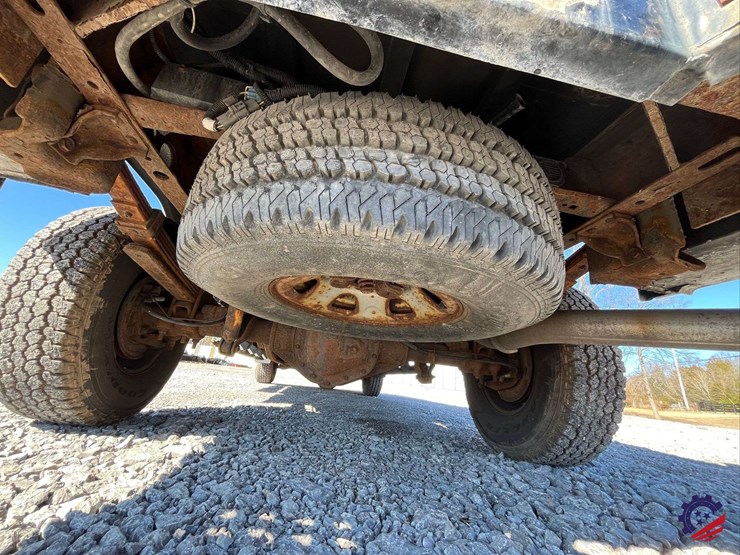 2010-chevrolet-silverado-s/a-service-truck-image-34