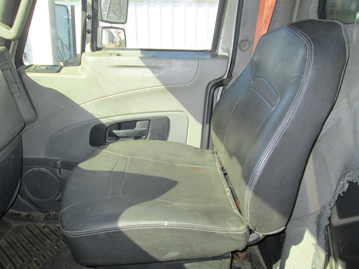 2012-international-prostar-image-25