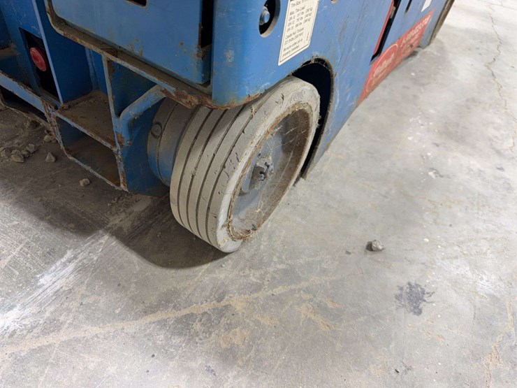 2001-genie-gr12-image-10