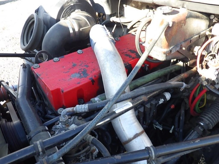 1999-freightliner-fl112-image-20