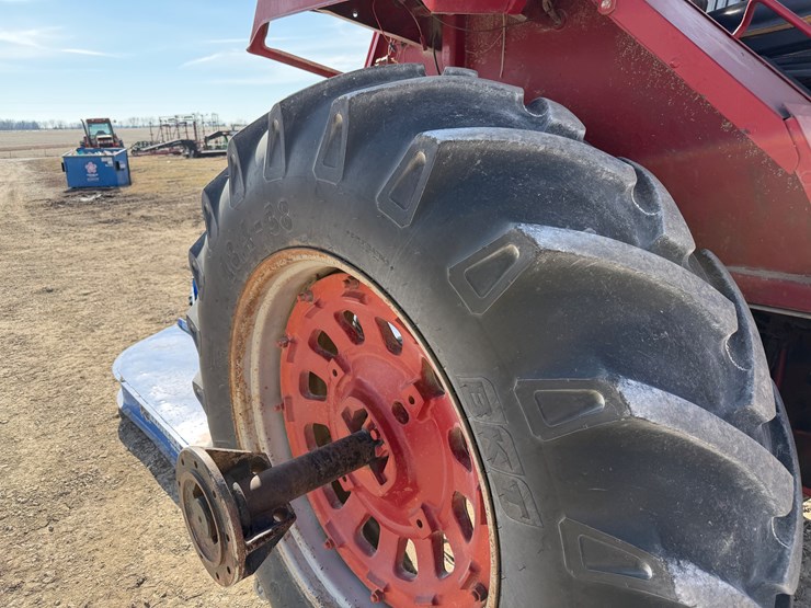 international-986-image-9