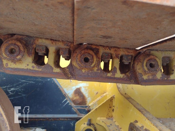 2022-deere-650k-lgp-image-28