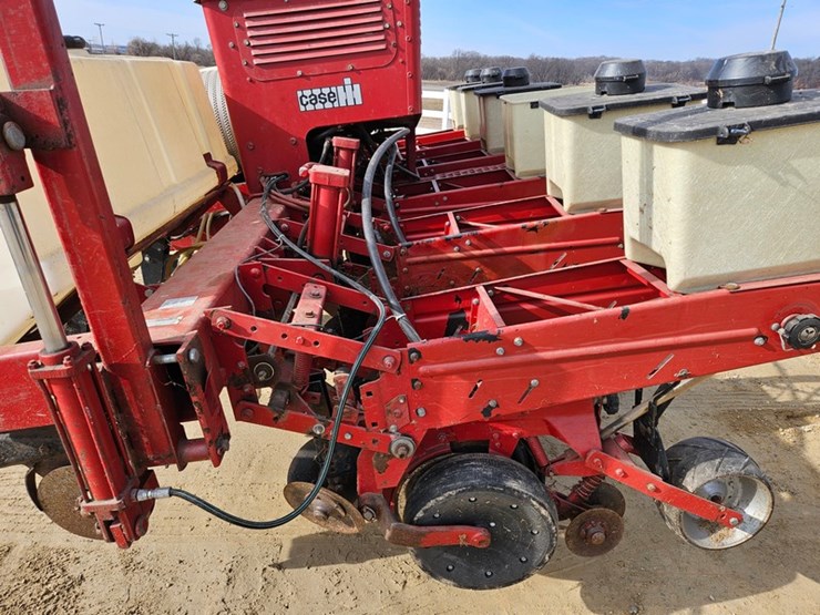 international-30-image-28