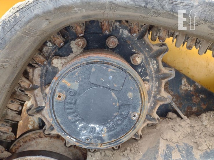 2021-deere-325g-image-28