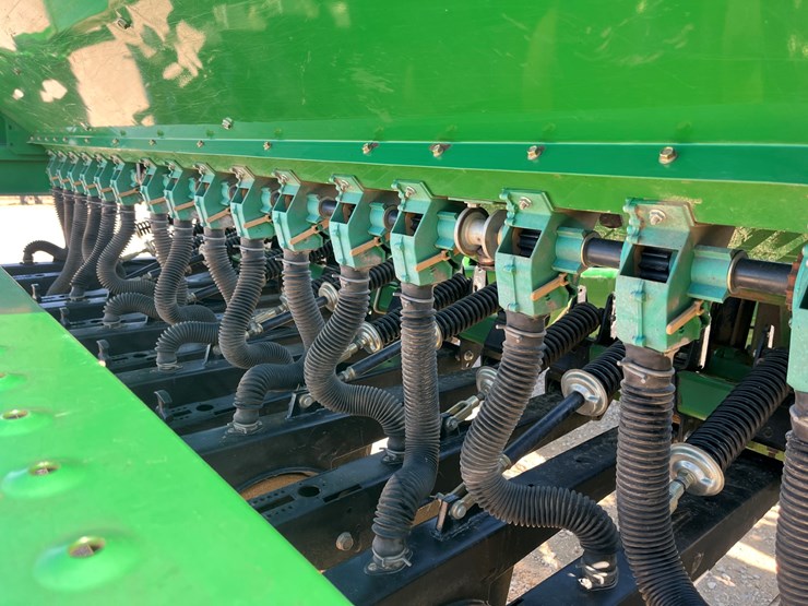 2004-great-plains-3s-3000-image-29