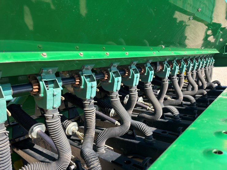 2004-great-plains-3s-3000-image-22