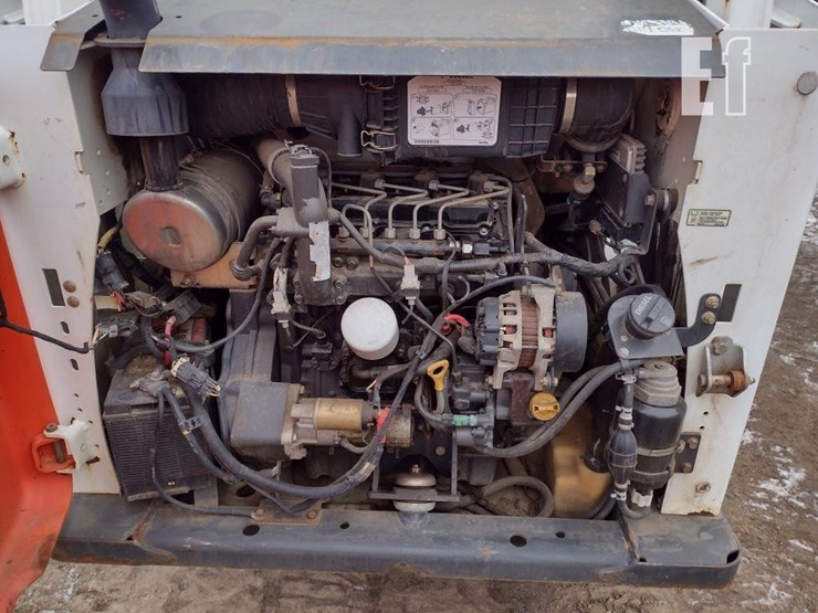 2016-bobcat-s590-image-24