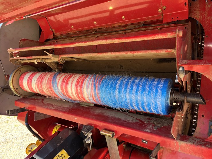 2016-new-holland-460-image-3