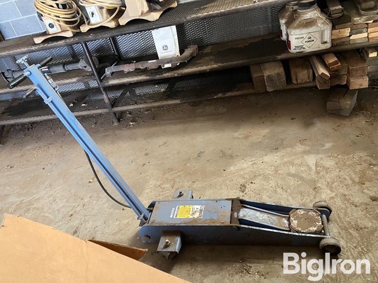 oto-5106-6-ton-floor-jack-image-4