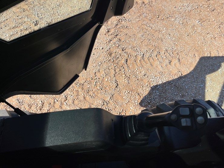 2020-jcb-3ts-8w-image-20