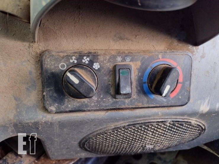 2019-bobcat-t770-image-13