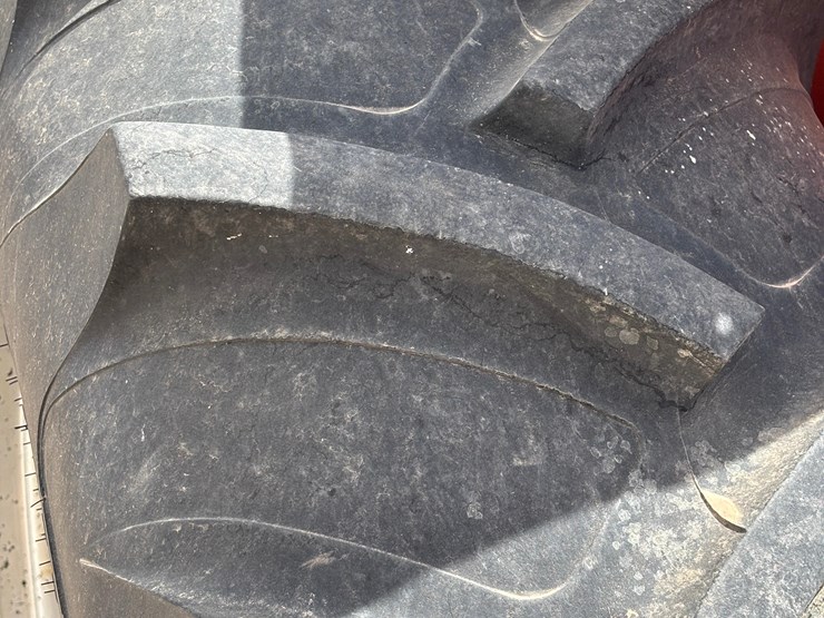 1980-allis-chalmers-6060-tractor-image-4