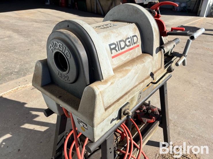 ridgid-1822-l-pipe-threader-image-12