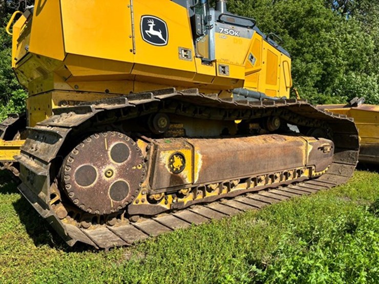 2015-deere-750k-lgp-image-16