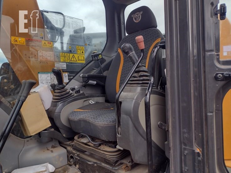 2022-case-cx145d-msr-image-15