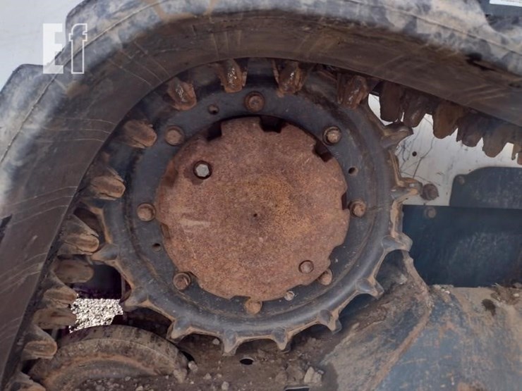 2019-bobcat-t770-image-31