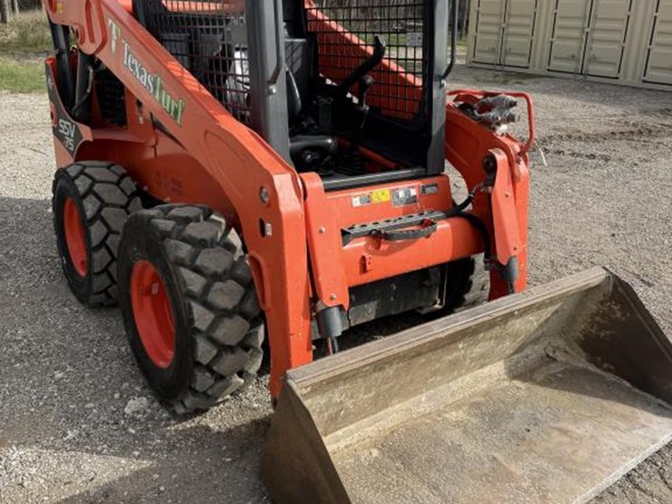 kubota-ssv75-image-3