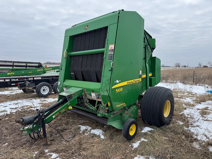 john-deere-568-image-2