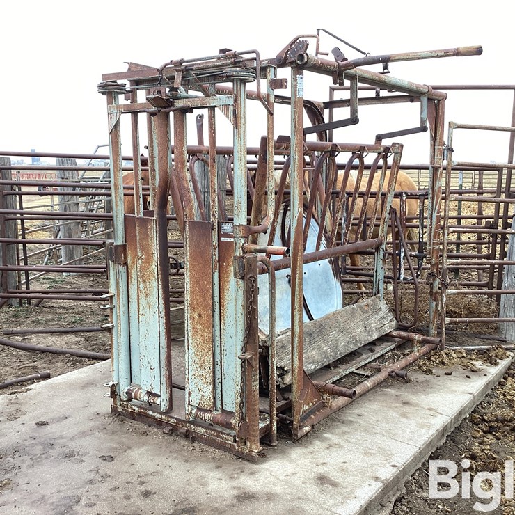 WW Livestock Working Chute
