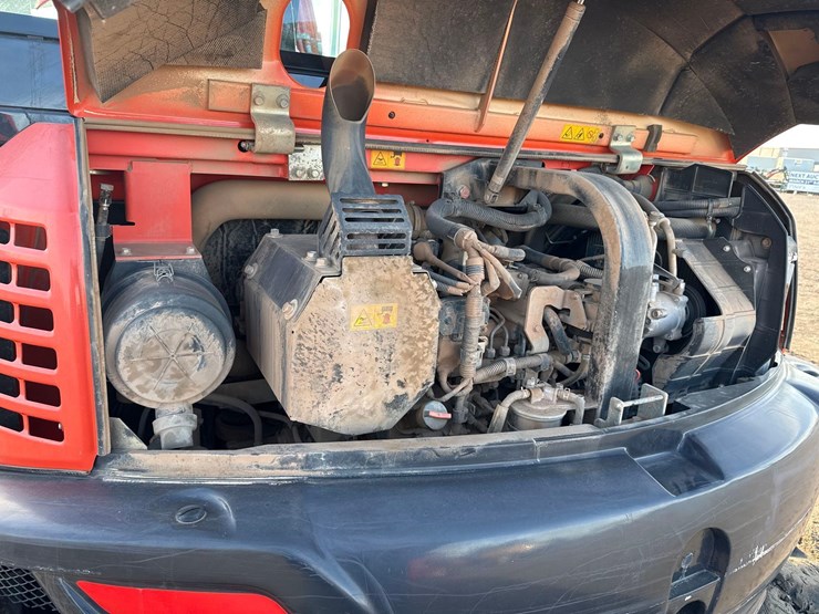 kubota-kx080-image-14